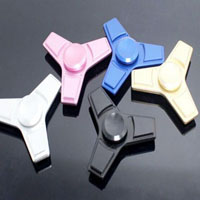 Triangle Finger Spinner colors
